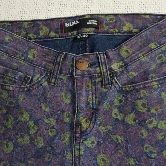 BDG Skinny Mid Rise Sz. 27 x 30 Colorful Floral Blue Jeans with Pockets - Picture 5 of 7